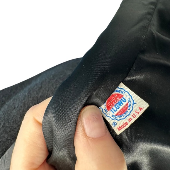 Vintage Elegant Princess Black Coat with Brown Fur Scarf - Picture 5 of 6